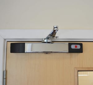 Geofire Agrippa Wireless Sound-Activated Fire Door Closer (Polished Chrome) (3-80-0072)